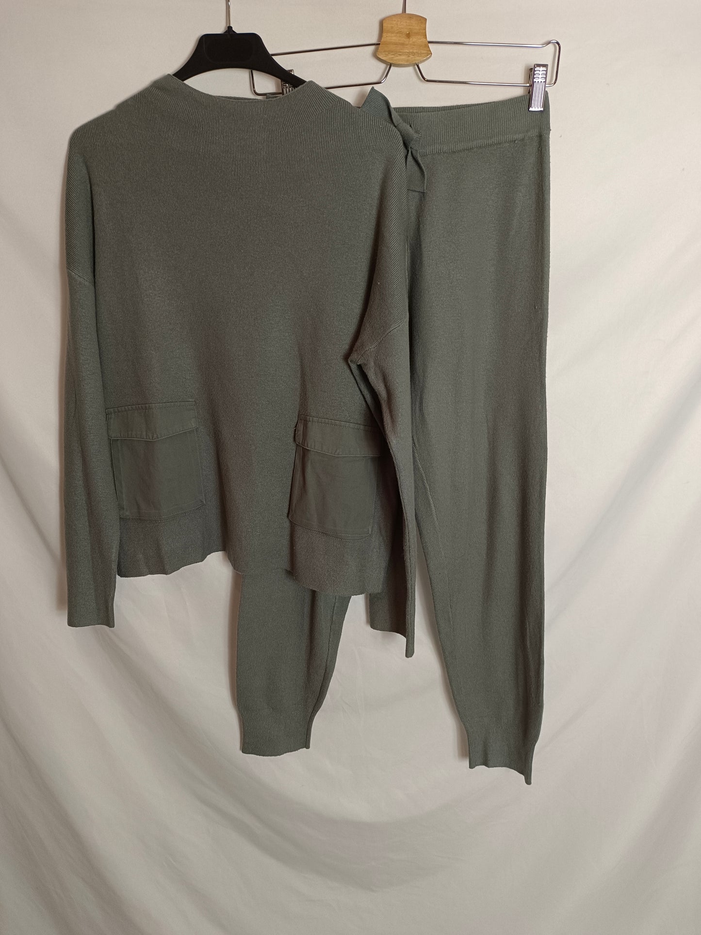 ZARA. Total look punto verdesT.13/14