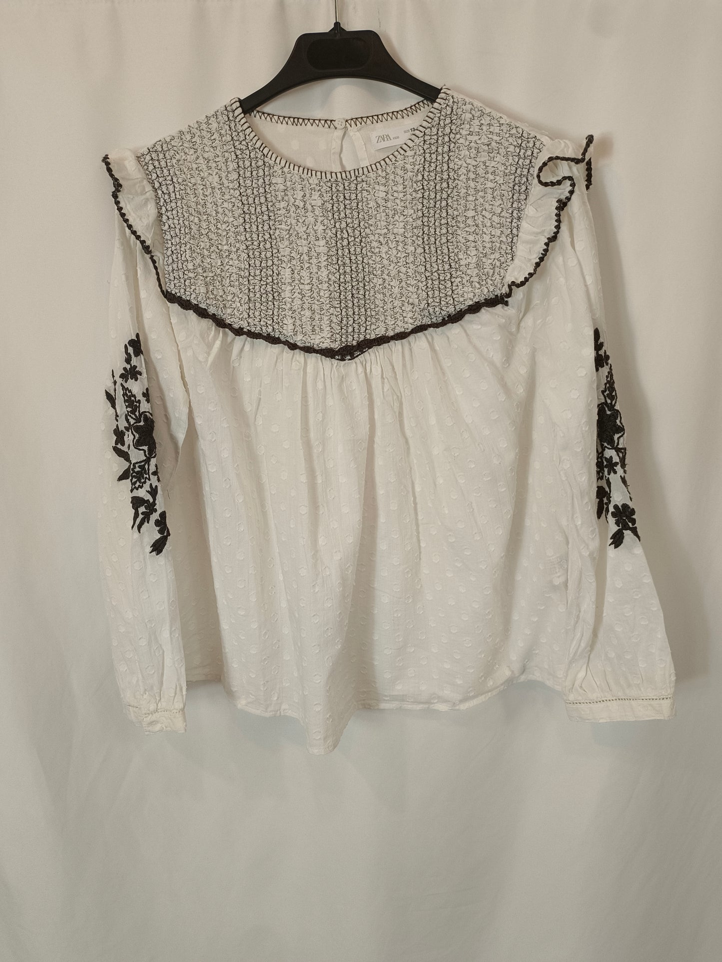 ZARA. White plumeti blouse, size 13-14 years