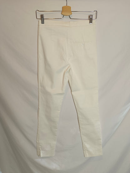 MANGO. Pantalón blanco entallado T.38