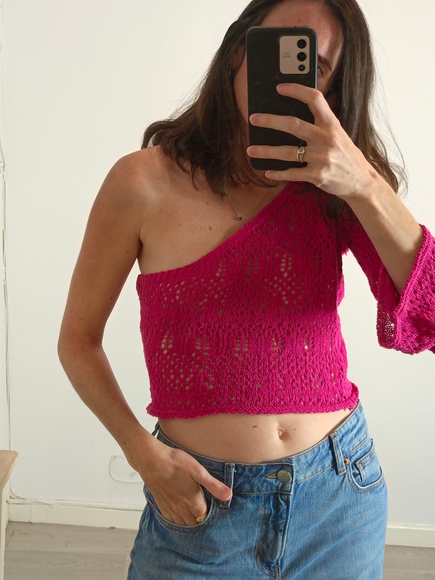 PULL&amp;BEAR. Pink crochet top T.xs