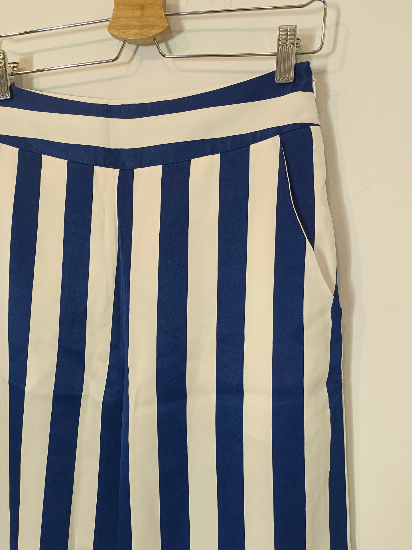 UTERQÜE. Flowy Ts striped trousers