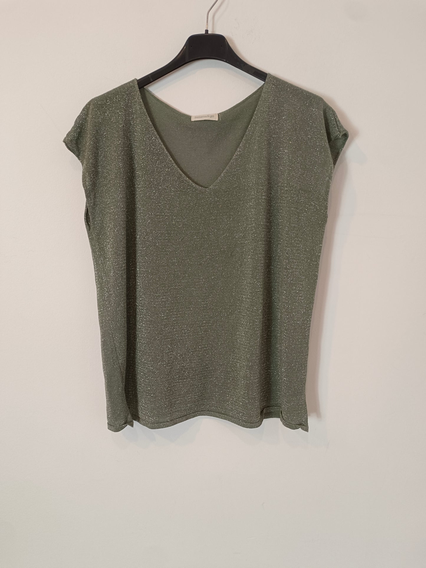 RENATTA&GO. Camiseta verde hilos Tu(m)