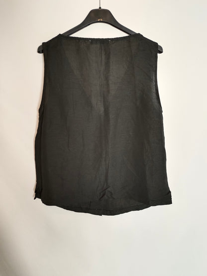 MANGO. Top negro abotonado T.m