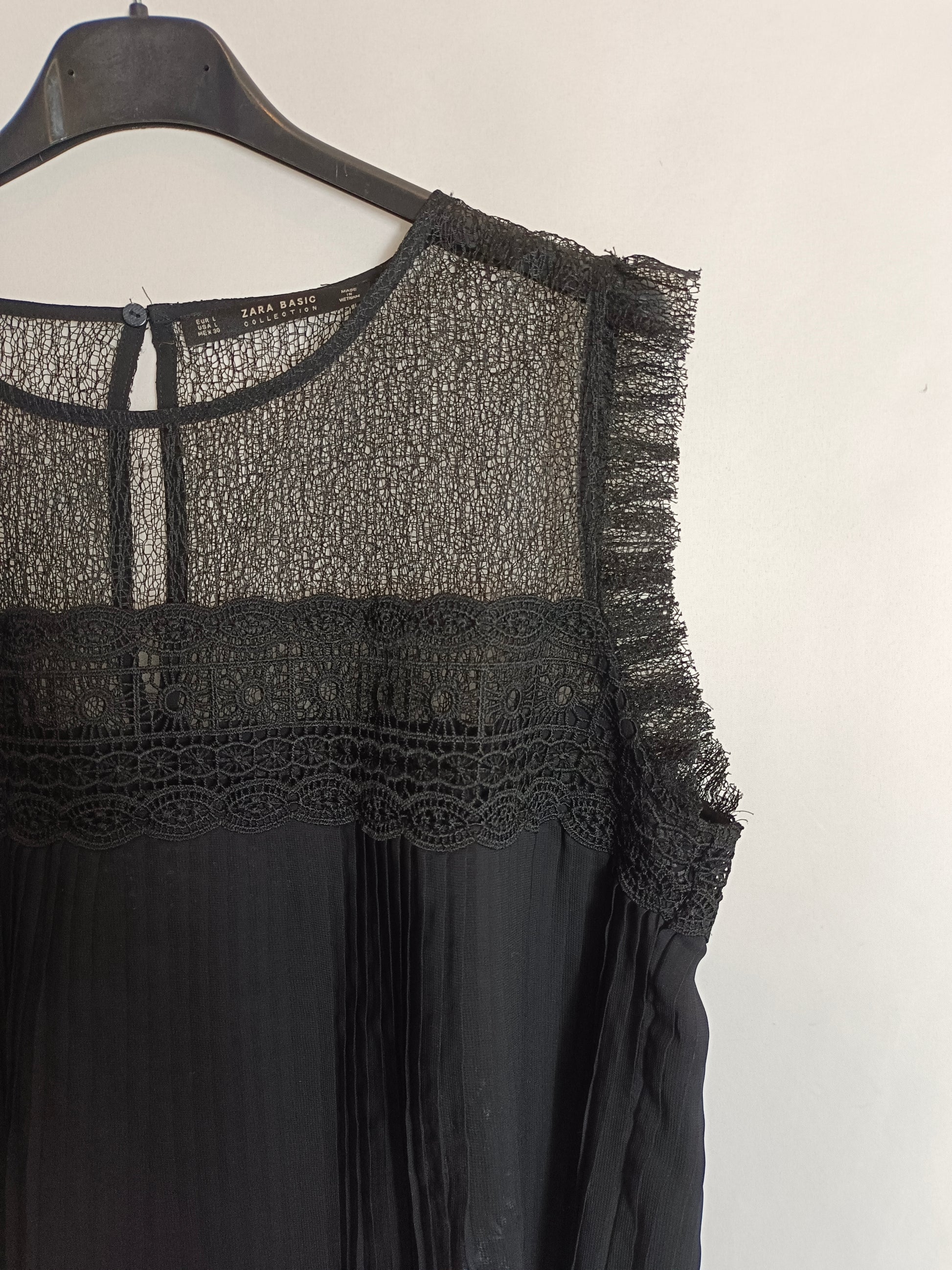zara black lace pleated dress Women's Dresses for Sale
