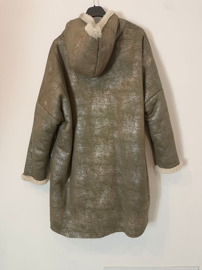 OTHERS. Green sheepskin coat TU(m)