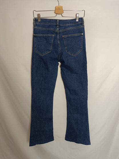 MANGO. Pantalón botones campana T.38