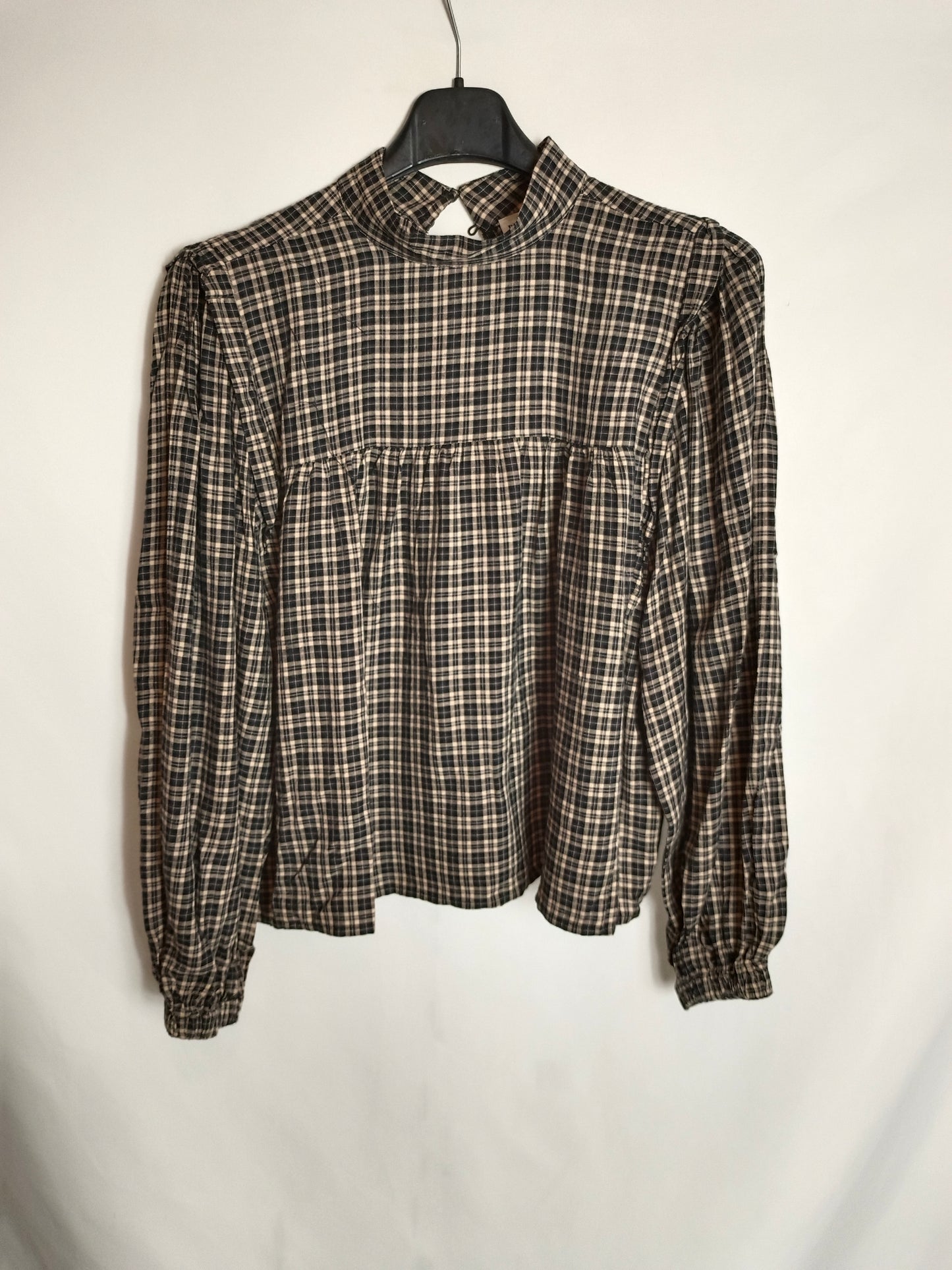 BROWNIE. Blusa beige y negra de cuadros T.xs/s