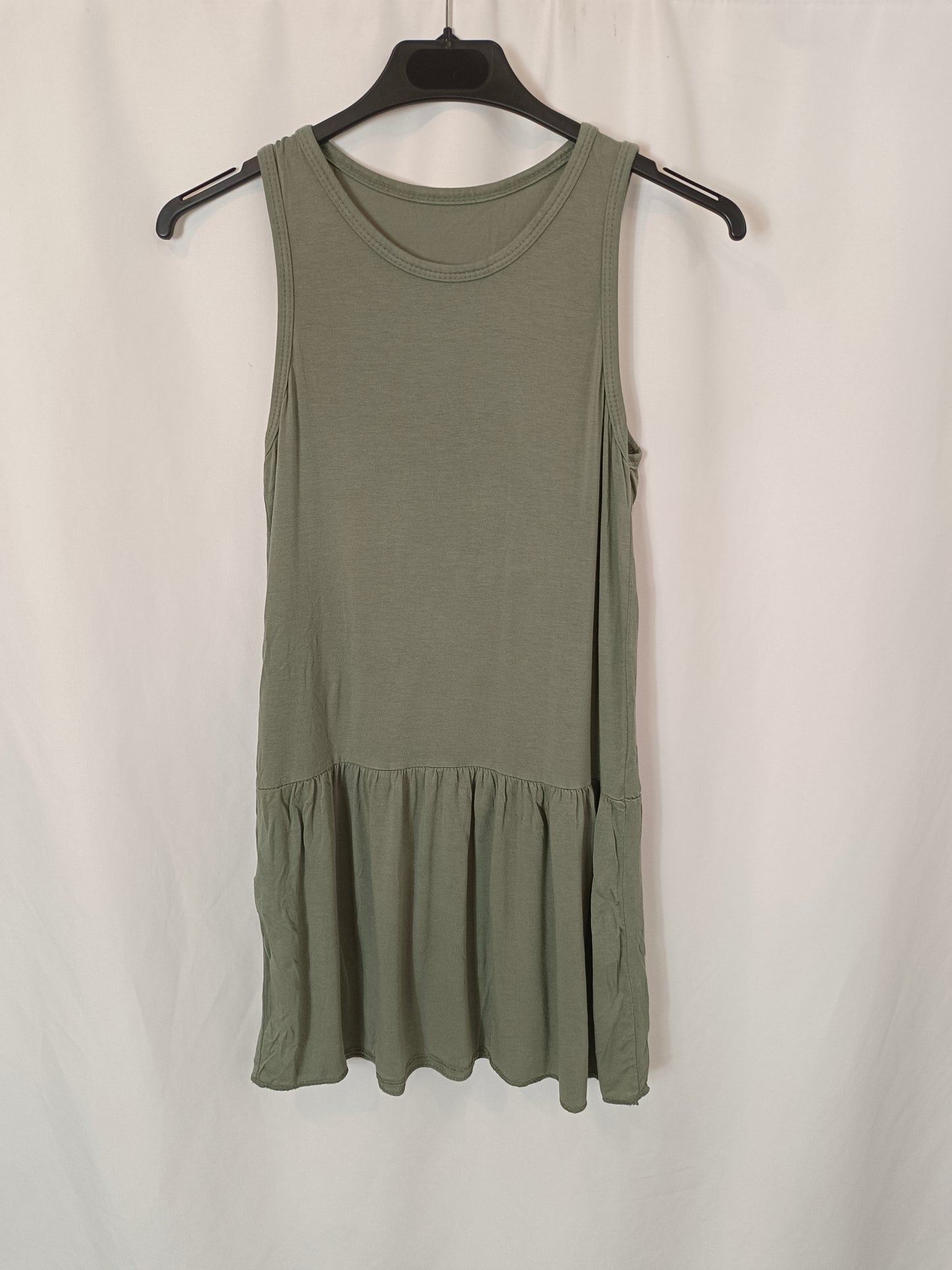 OTRAS. Vestido verde fluido T.8 años