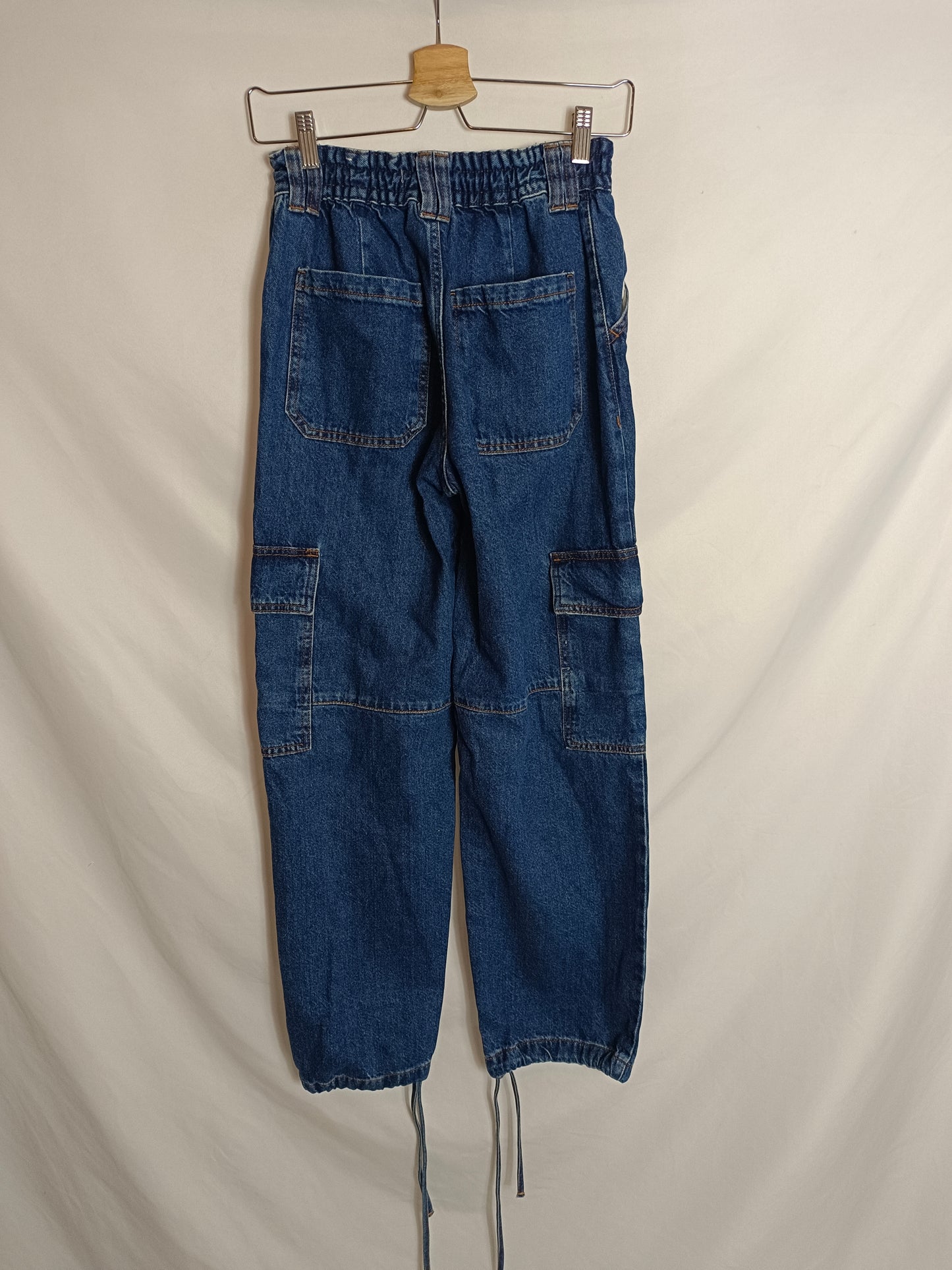 PULL&BEAR. Pantalón denim bolsillos T.34