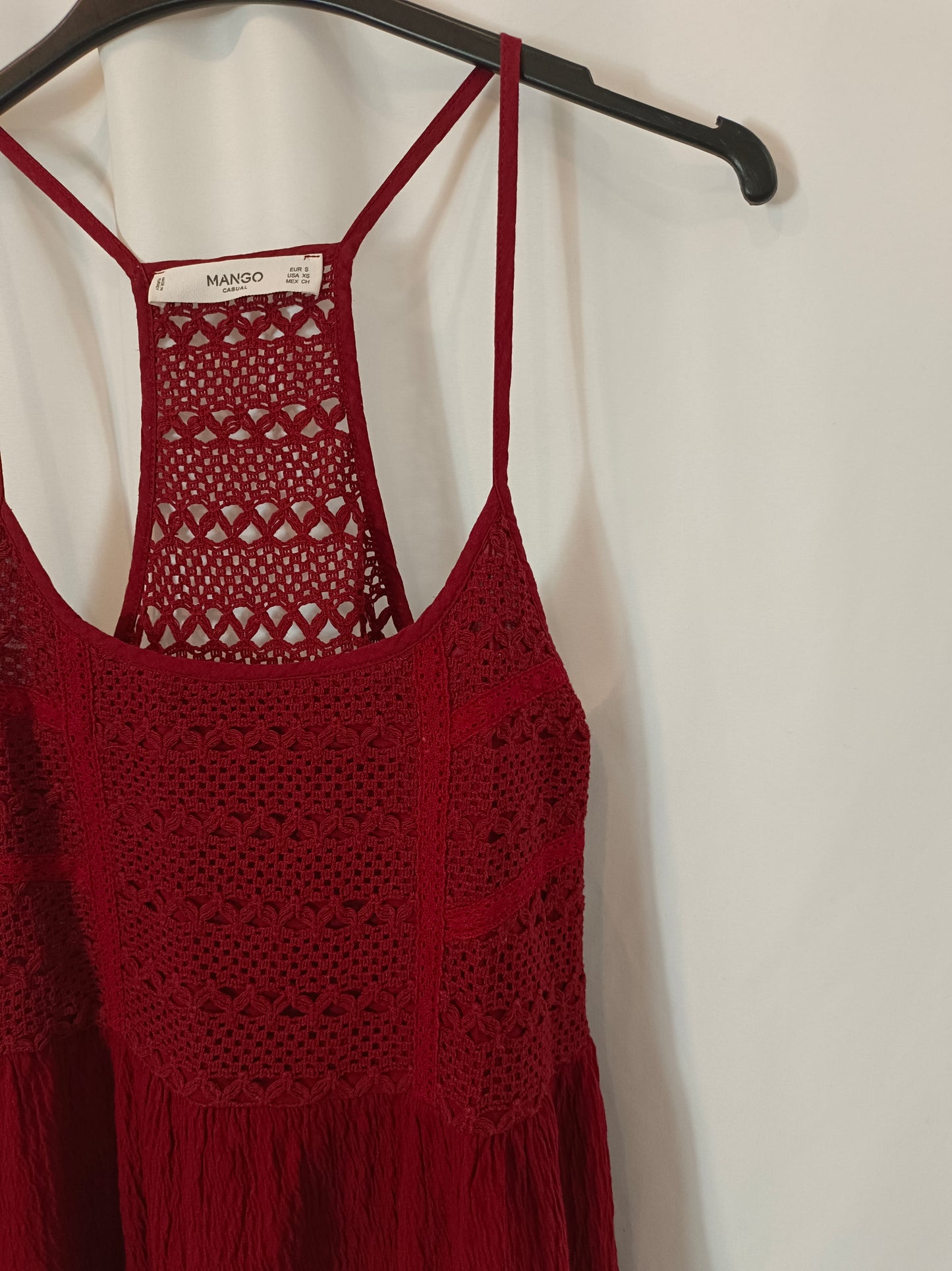 MANGO. Vestido burdeos textura T.s