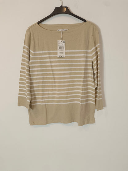 MANGO. Camiseta de rayas beige y blanca T.l