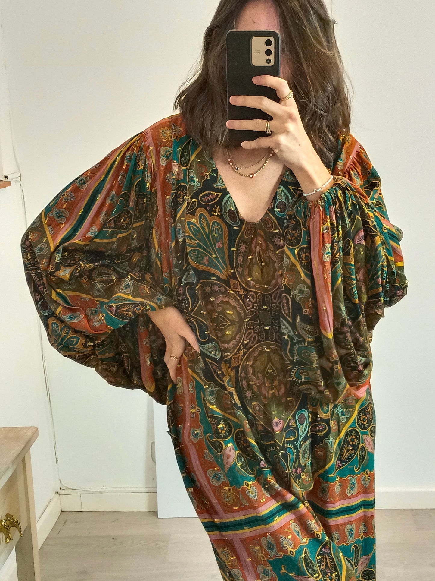 NÏN. Vestido largo estampado hilos brillo. T M/L