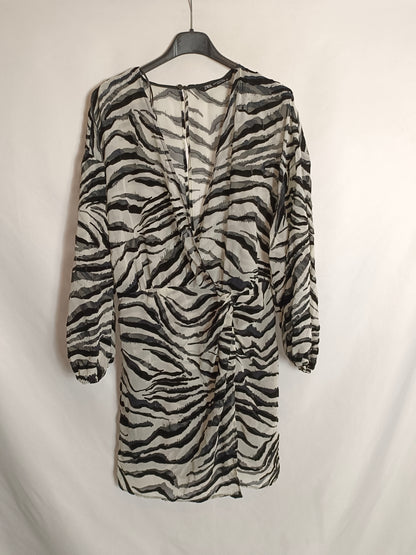 ZARA. Vestido corto print T.m