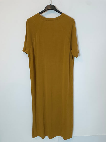 MANGO. Vestido midi mostaza T.m