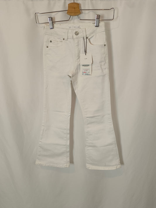 ZARA. White flared trousers, size 9 years