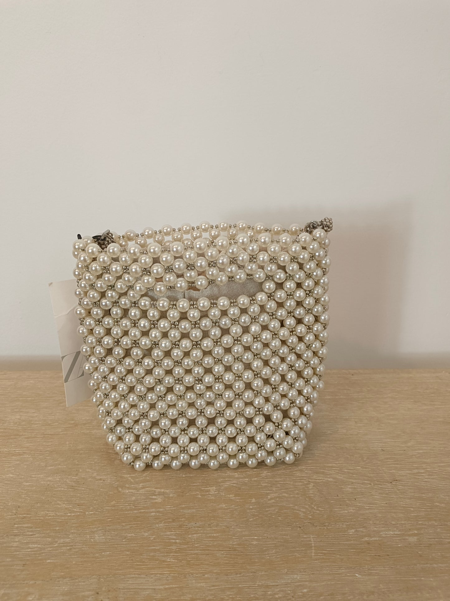 ZARA. Bolso perlas y abalorios
