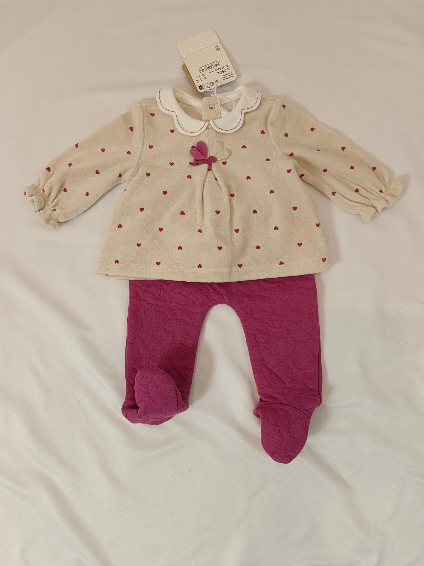 MAYORAL. Beige and burgundy heart set, size 1-2 months