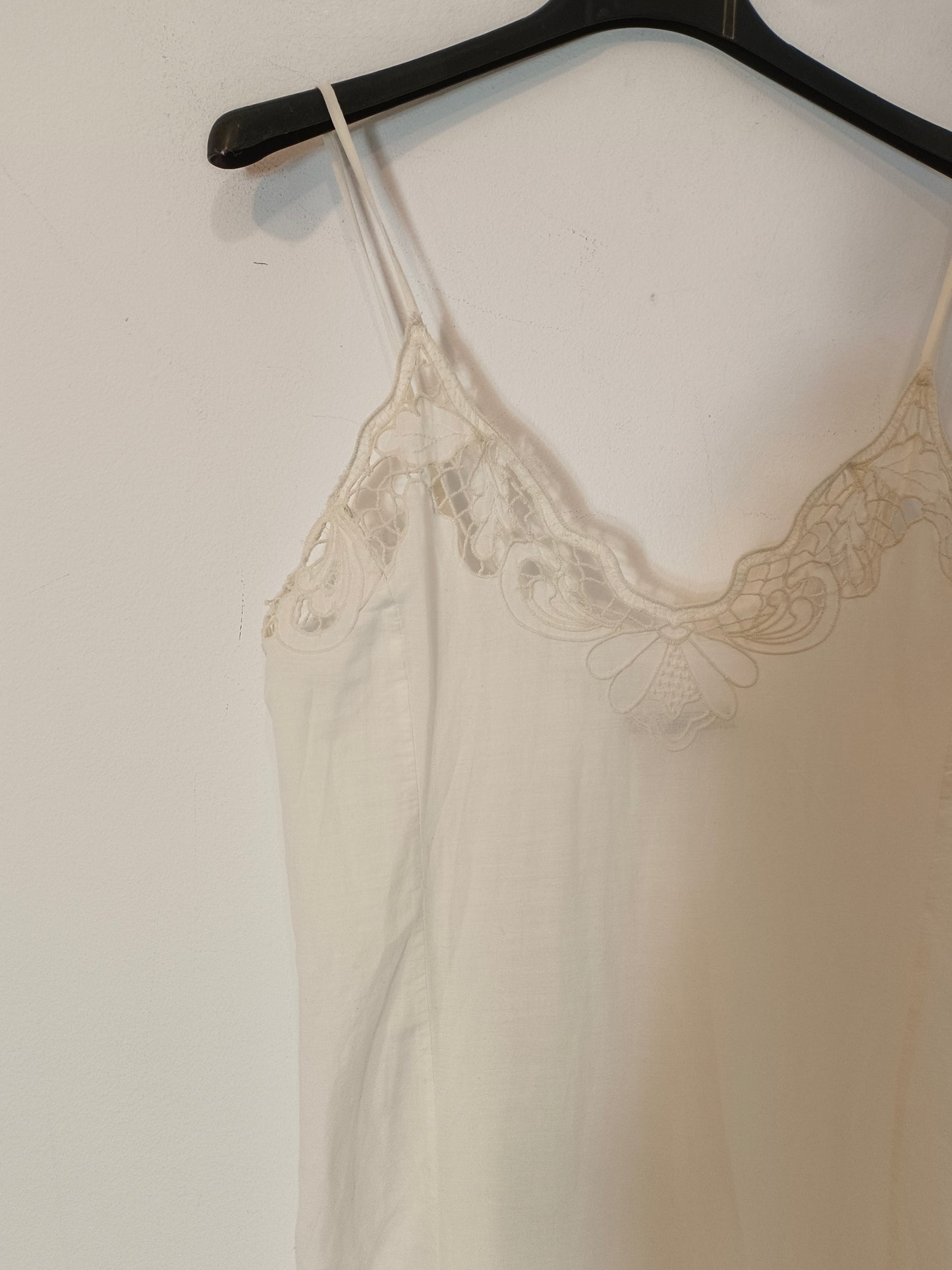 ZARA. Vestido lencero encaje T.s