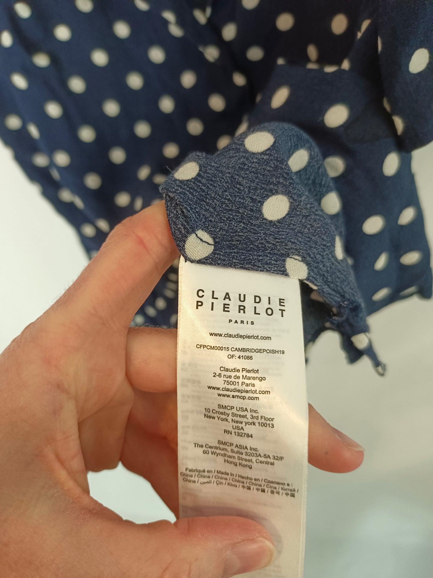 CLAUDIE PIERLOT. Blusa azul lunares T.36