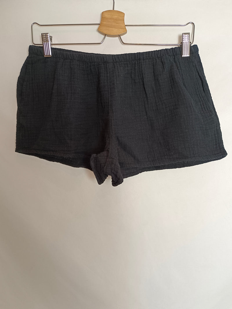 H&M. Shorts negro algodón bambula T.s