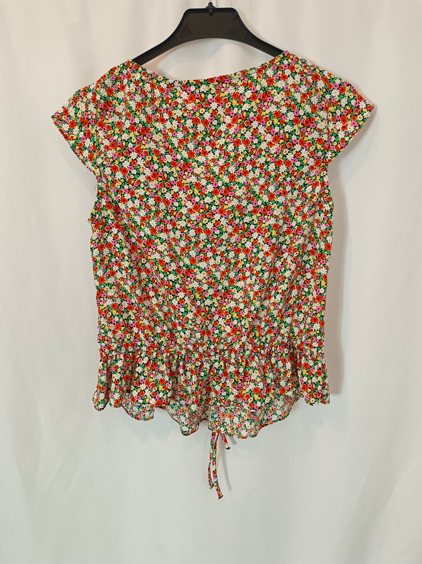 NAF NAF. Black floral top T.34