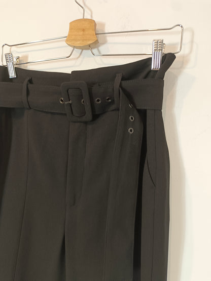 ZARA. Pantalón negro cinturón T.m