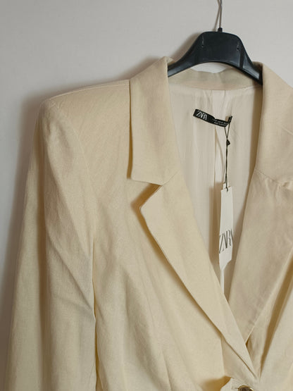 ZARA. Vestido beige cruzado T.m