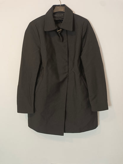 ZARA. Parka negra cruzada T.l(tara)