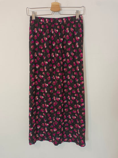 DES PETITE HAUTS. Falda midi negra flores  T.1(s)