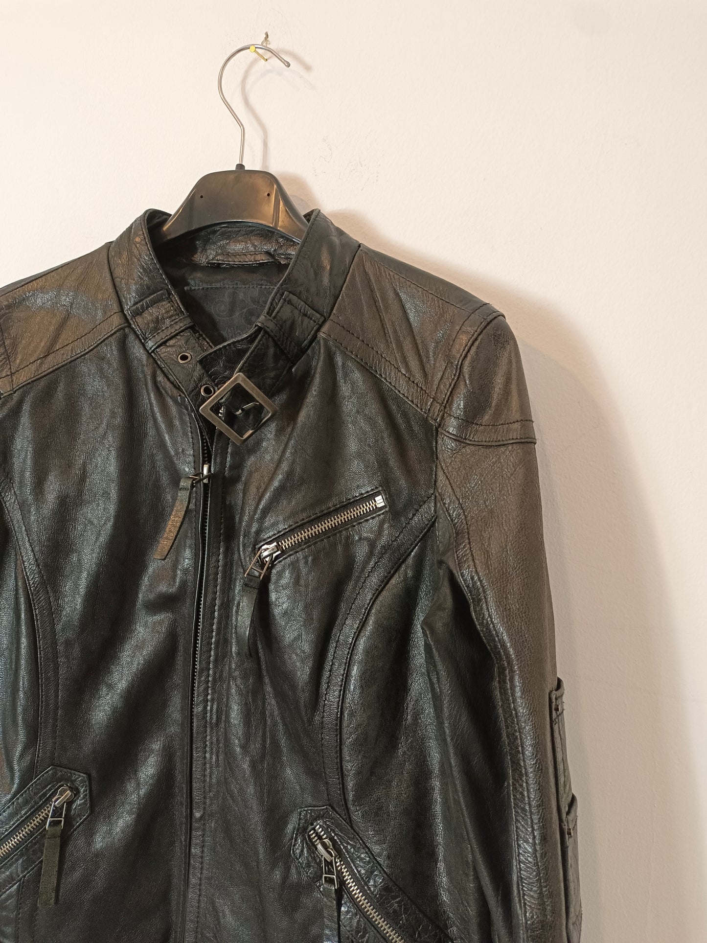STRADIAVARIUS. Black leather jacket TM