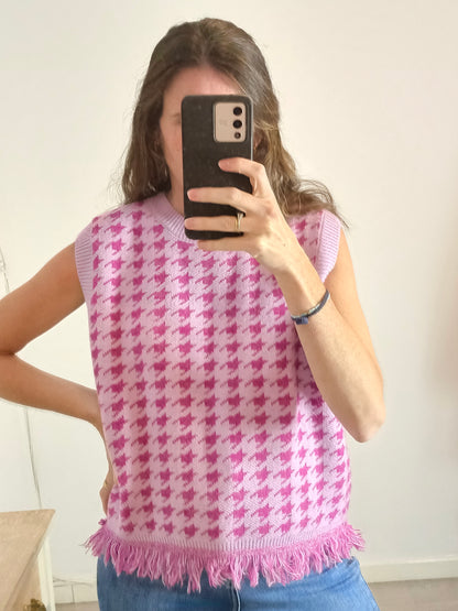 LILY ROSE MADRID. Pink houndstooth knit vest YOU(M)