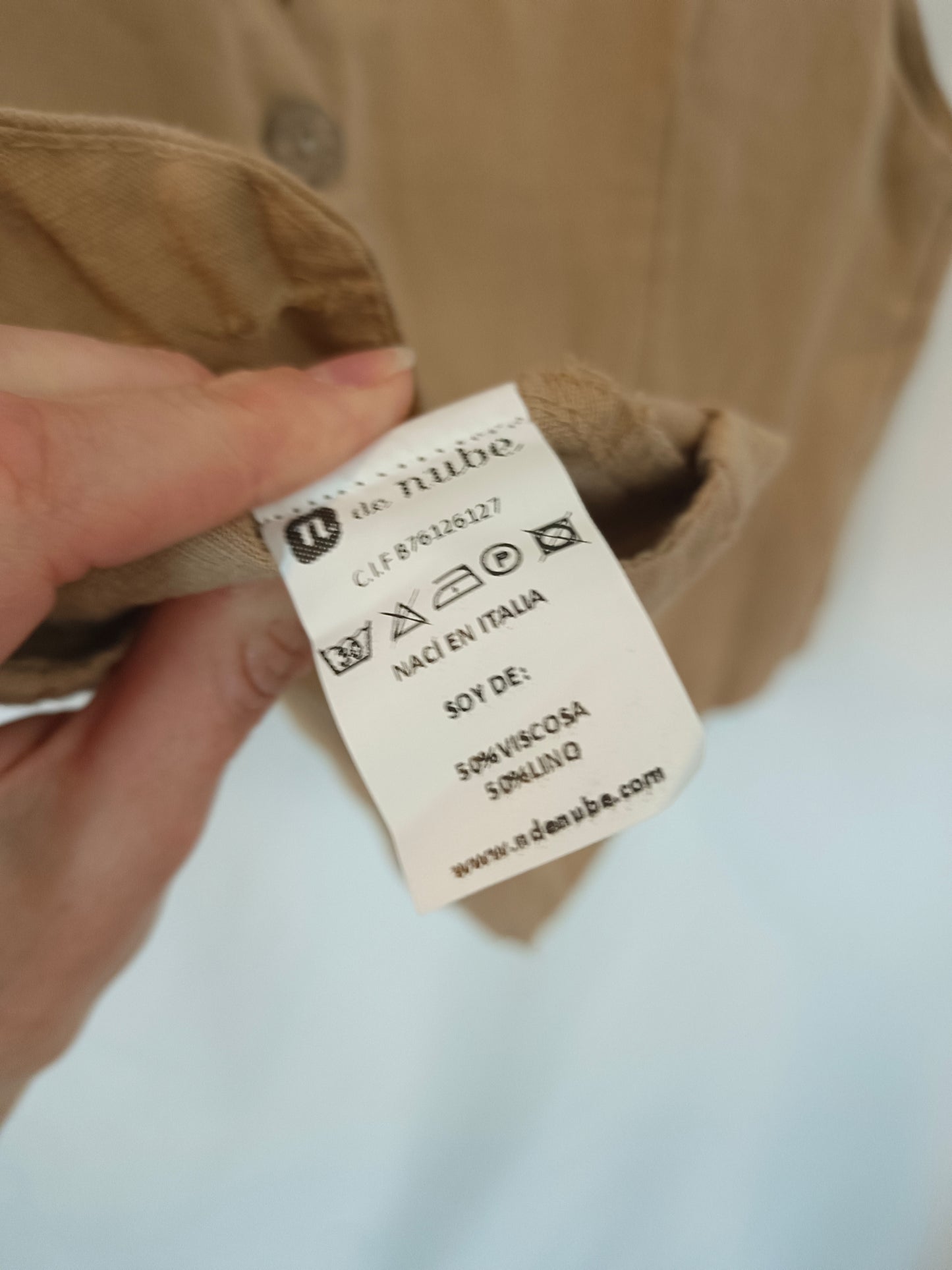 N DE NUBE. Chaleco beige botones T.u(s/m)