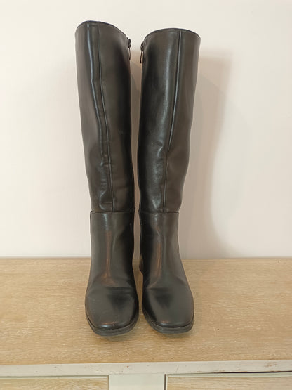 OTHERS. Black high boots size 37