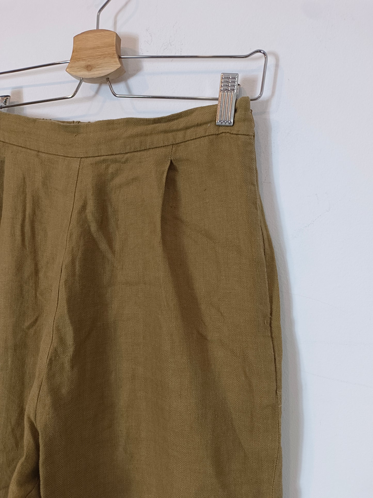 YOLI&OTIS. Pantalón marrón espiga T.36