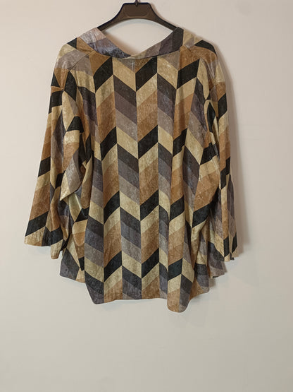 TRUCCO. Total look terciopelo T.m/l