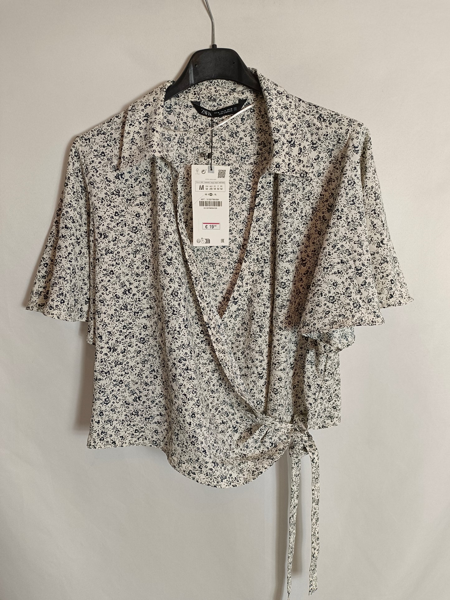 ZARA. Top cruzado blanco florecitas T.m