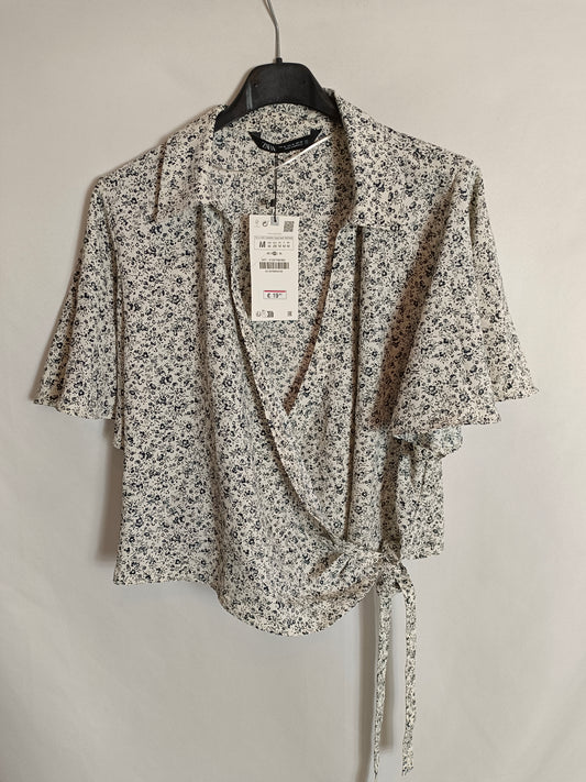 ZARA. White floral wrap top Tm
