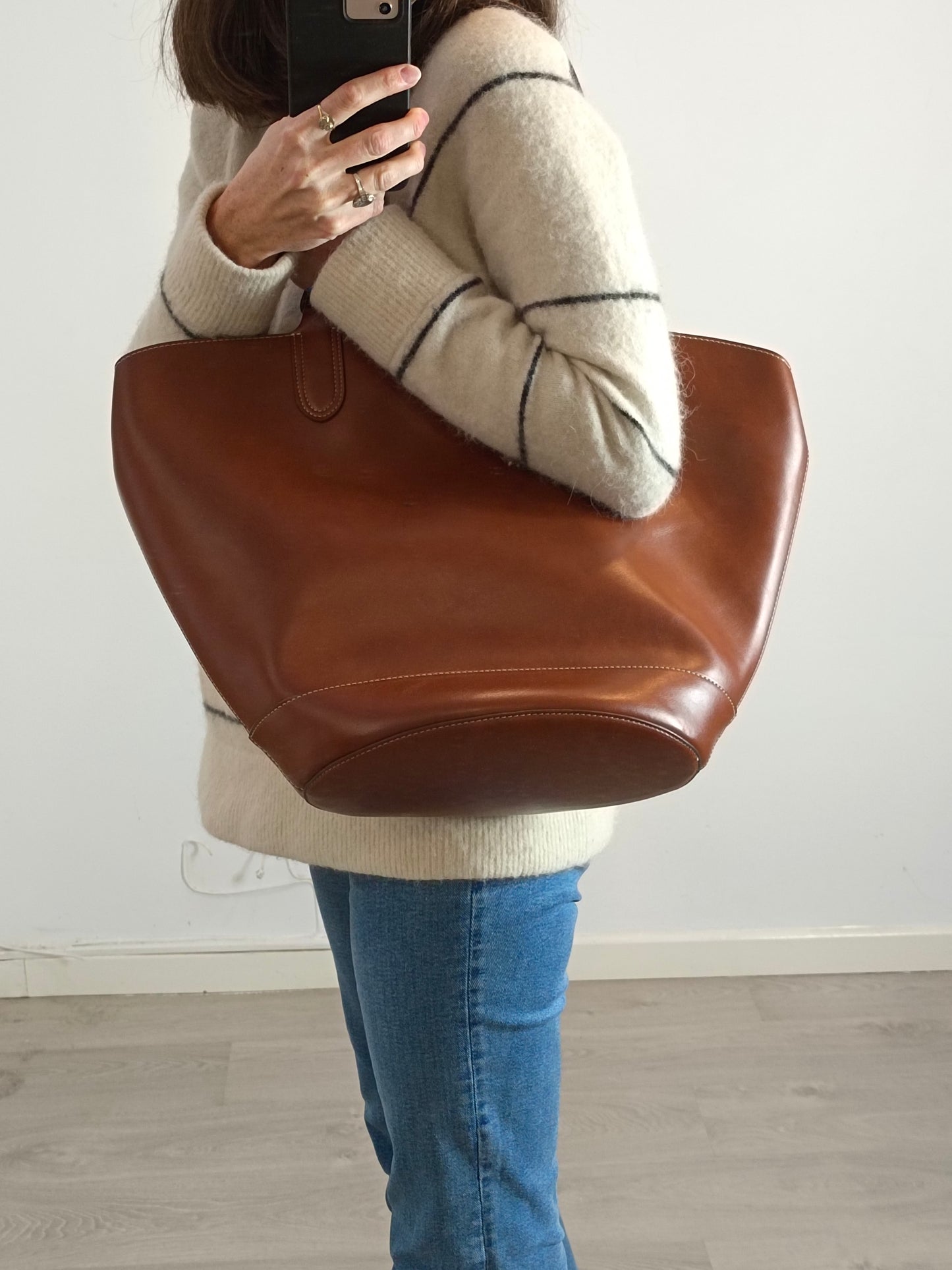 MANGO. Bolso marrón shopper