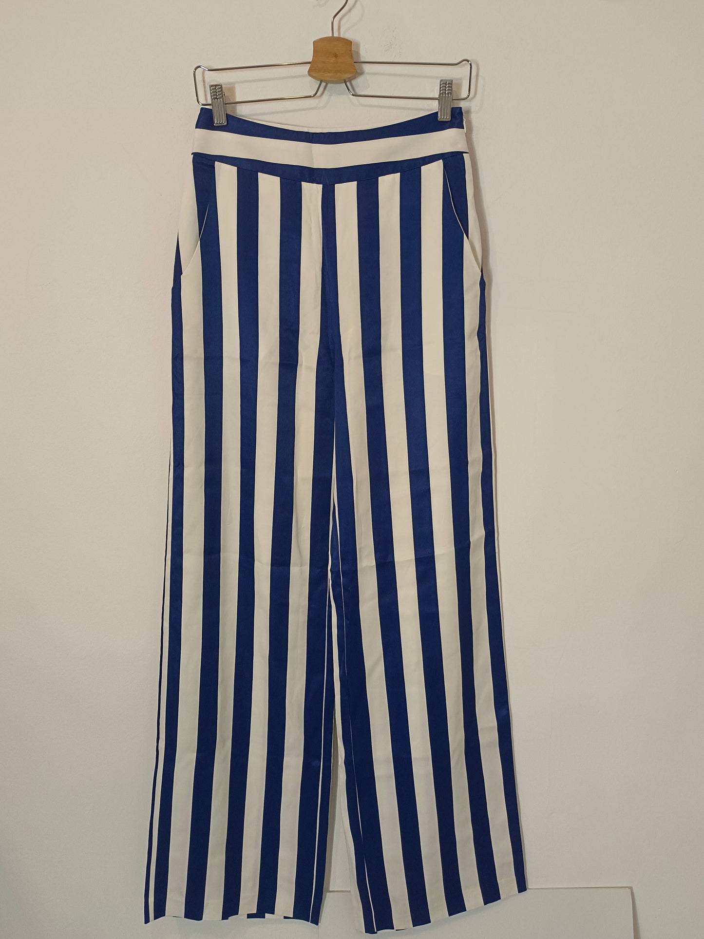 UTERQÜE. Flowy Ts striped trousers