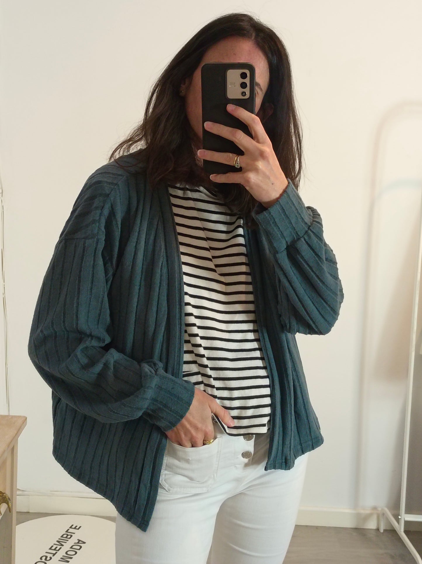 OTRAS. Chaqueta canalé verde T.m