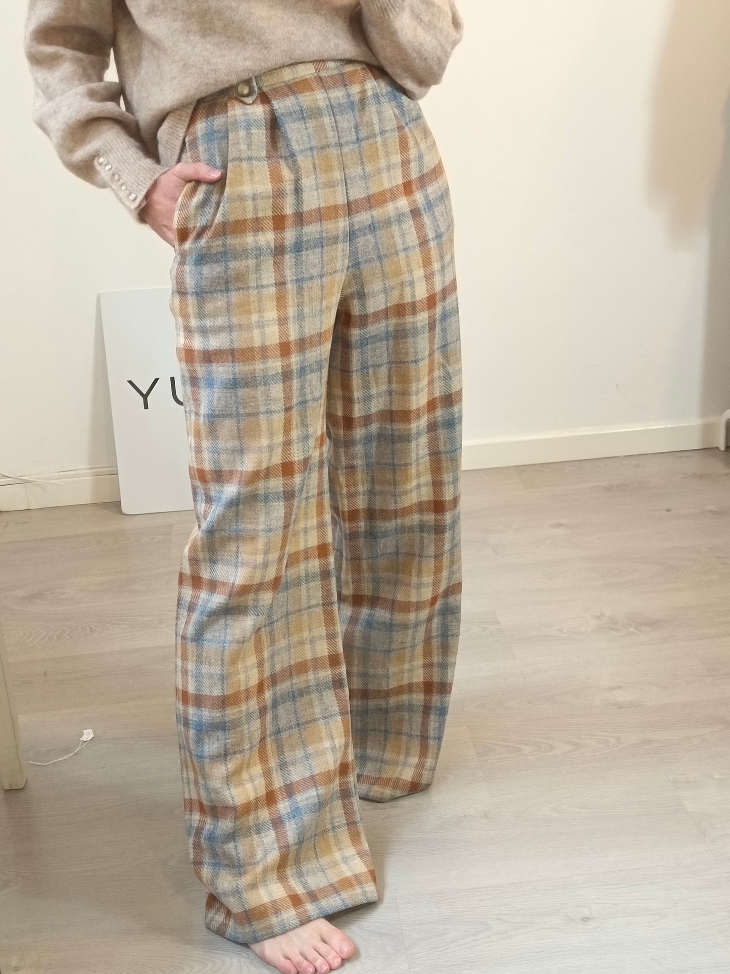 SEZANE. Checked wide-leg trousers size 34