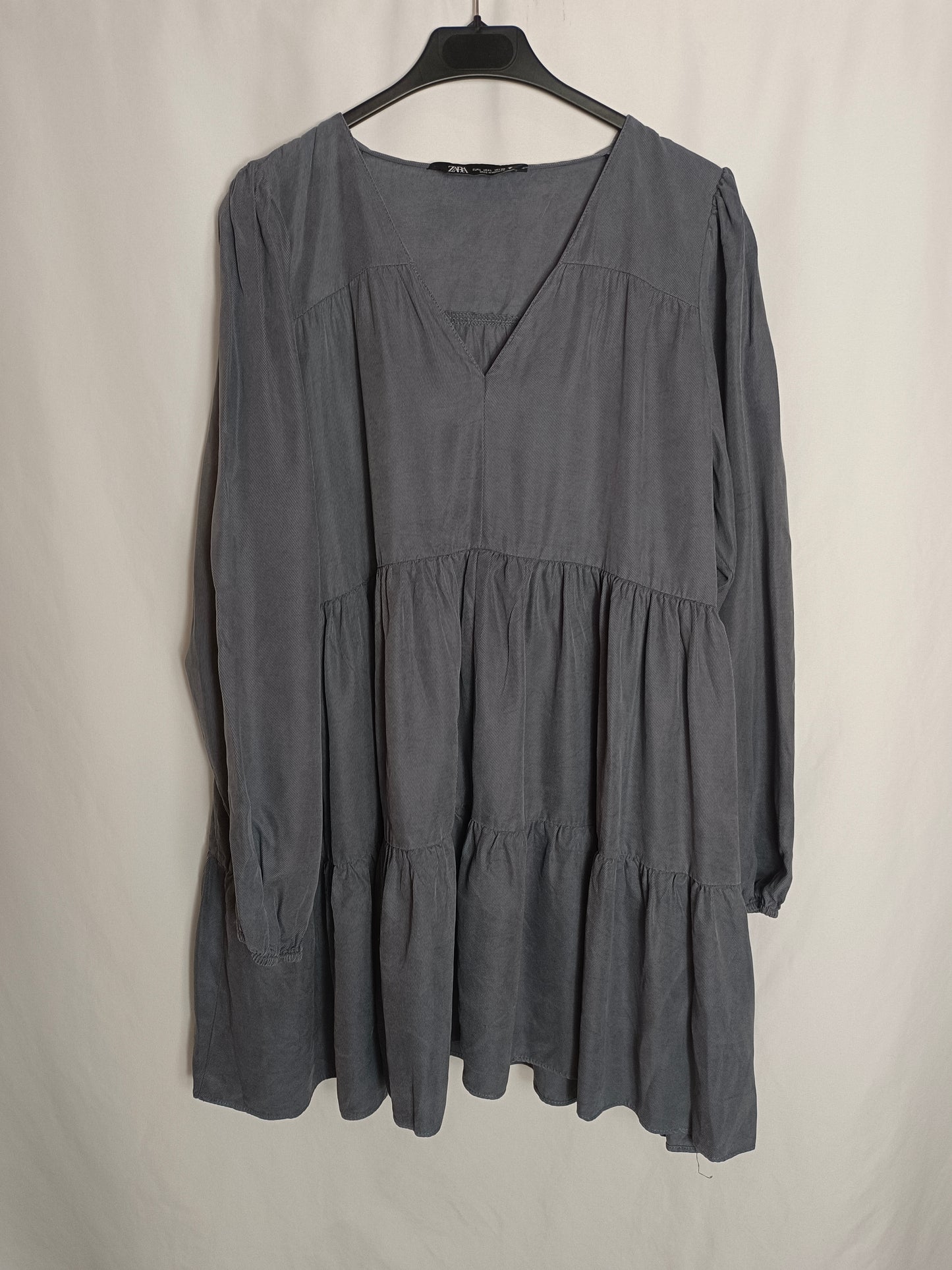 ZARA. Short gray dress Tl
