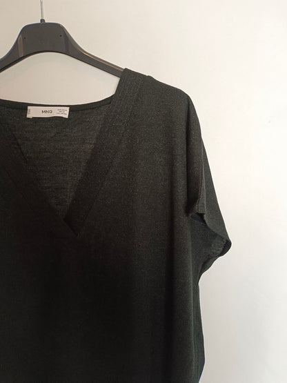 MANGO. Top negro hilos T.m