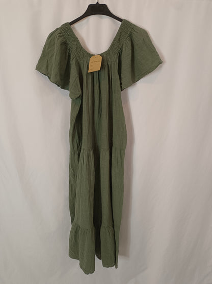 MY CLOSET. Long green dress Ts/m