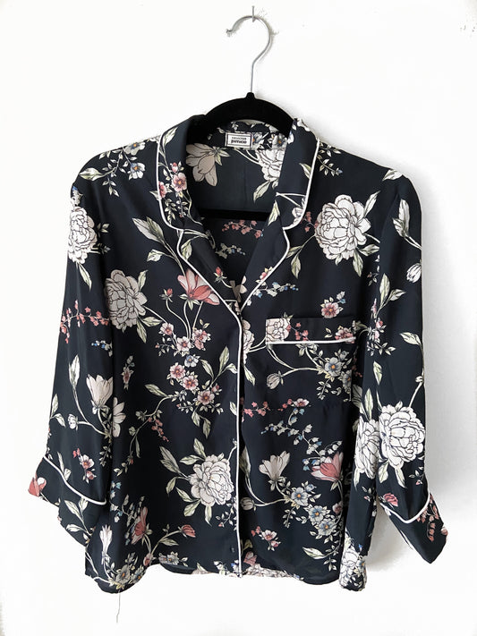 PIMKIE. Blusa azul flores T.m