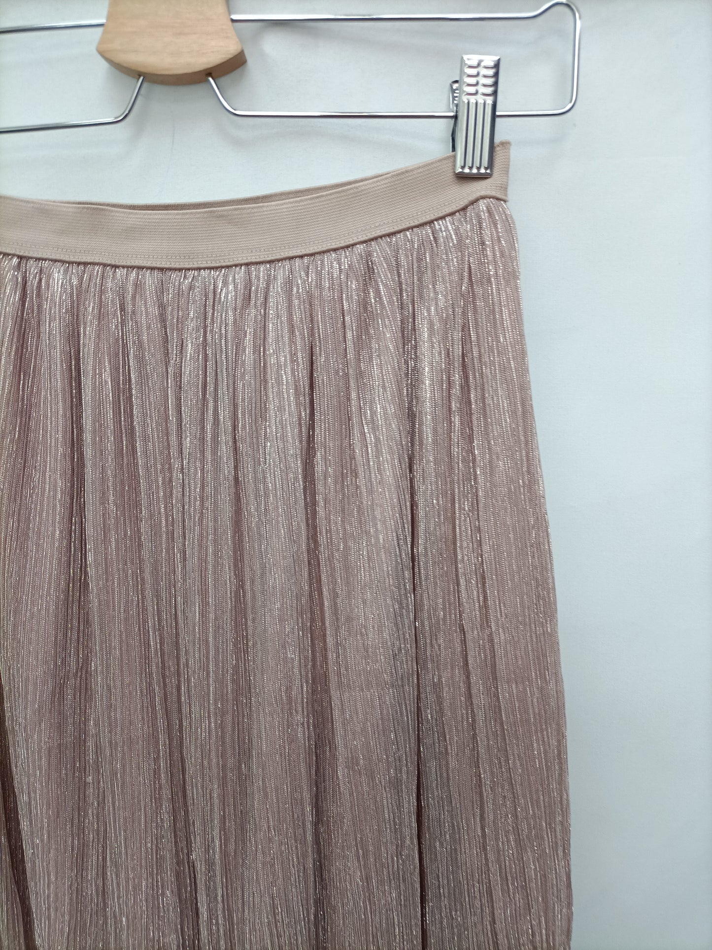 CLOCK HOUSE. Falda rosa brillante T.xs