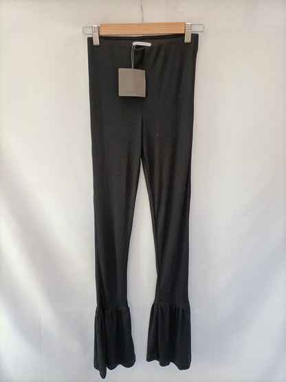ZARA. Pantalón negro canale volante T.s