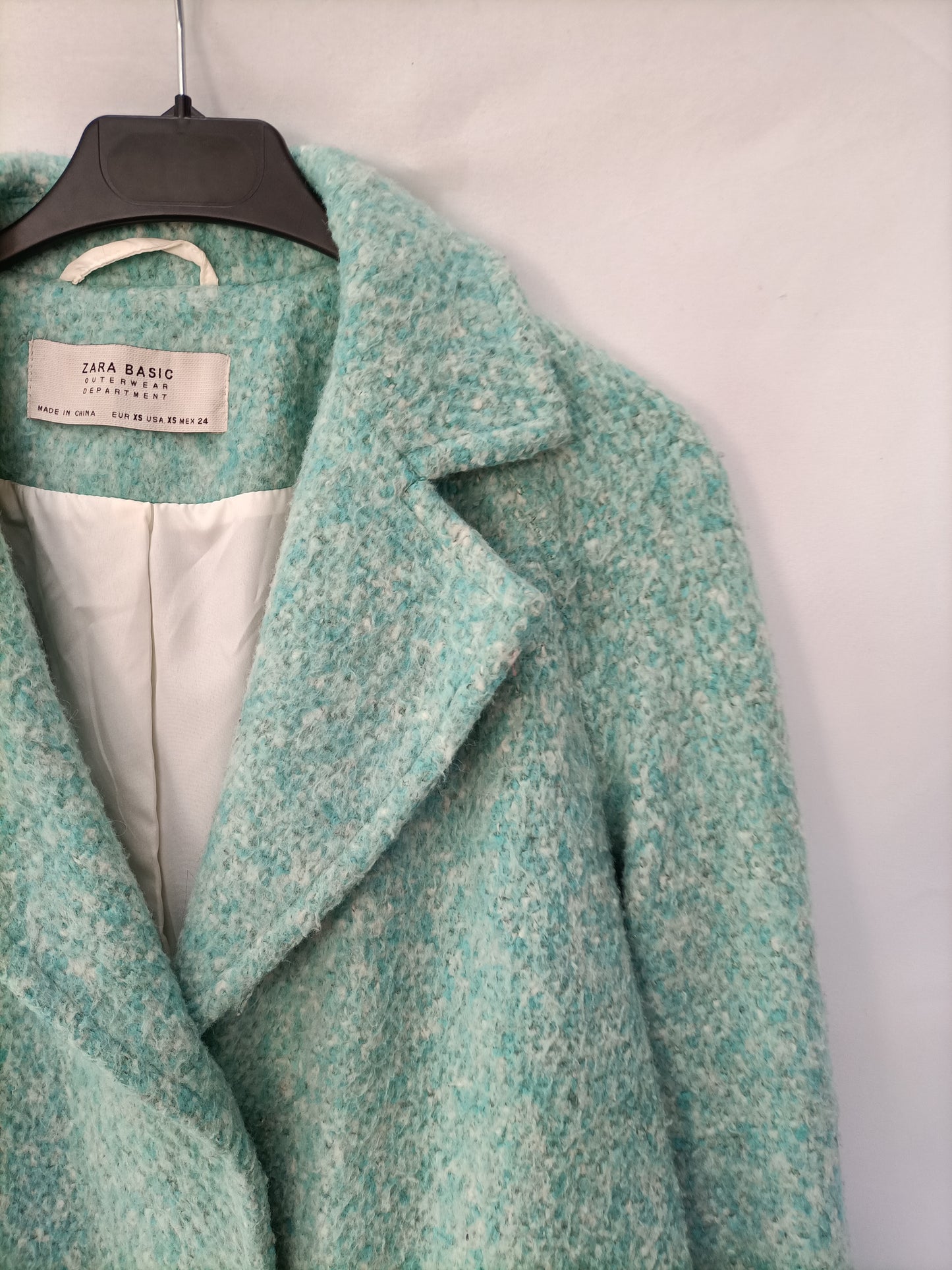 ZARA. Abrigo verde jaspeado T.xs