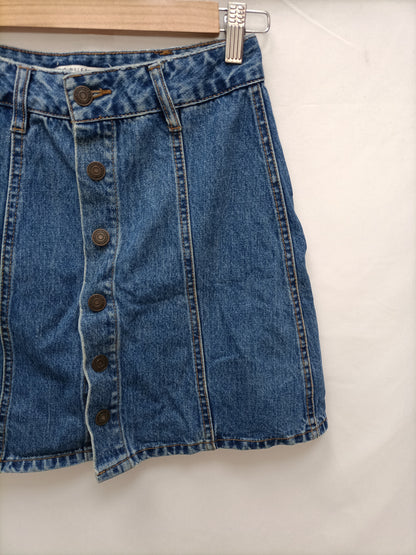 PULL &amp; BEAR. Denim skirt with buttons Ts