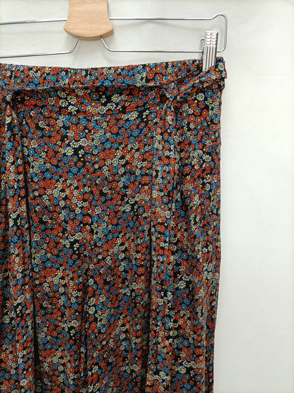 OTHERS. Floral culottes size 36